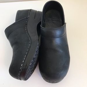 Women’s Dansko Clogs Size 36 EXCELLENT CONDITION